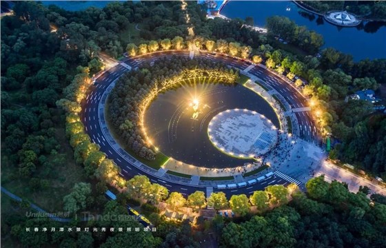 藝術燈光秀，打造“不夜城”，催生消費增長-3